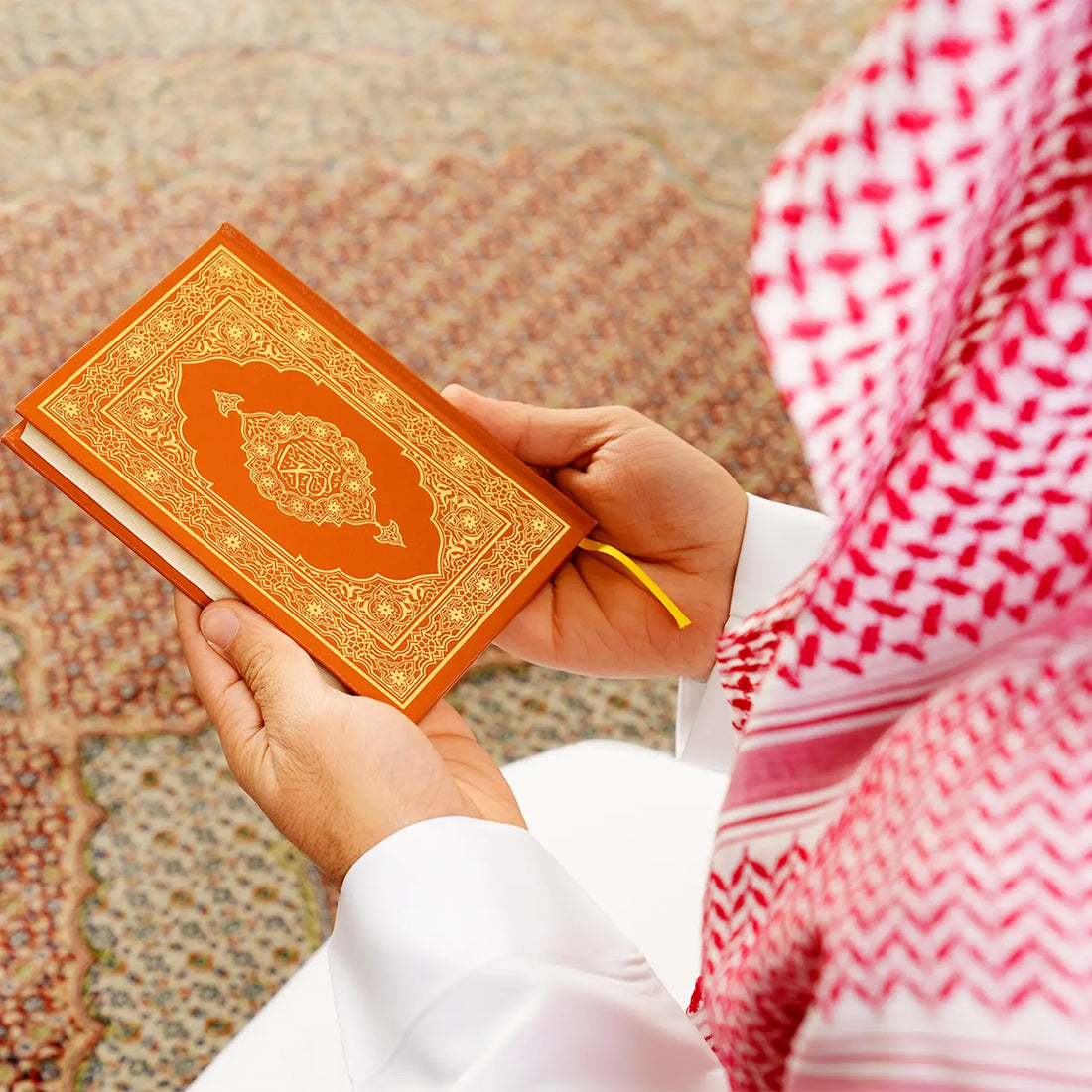Al-Madinah Quran Medium Size 12×16 cm – Brown Mushaf